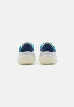 ECCO TRAY GRADIENT - Golfschuh - White/blue Depths/caribbean -Ecco Schuhhimmel 2eb9b68a94a94de7a0e6f2dd8dd362cf